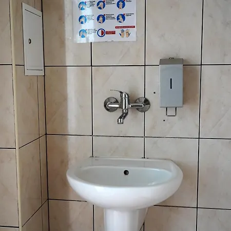 Dom Studencki Centaur Hostel *