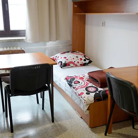 Hostel Dom Studencki Centaur Βρότσλαβ