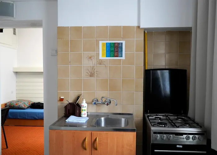 Dom Studencki Centaur Хостел *