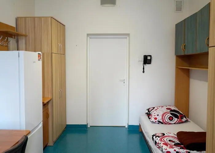 Dom Studencki Centaur Хостел